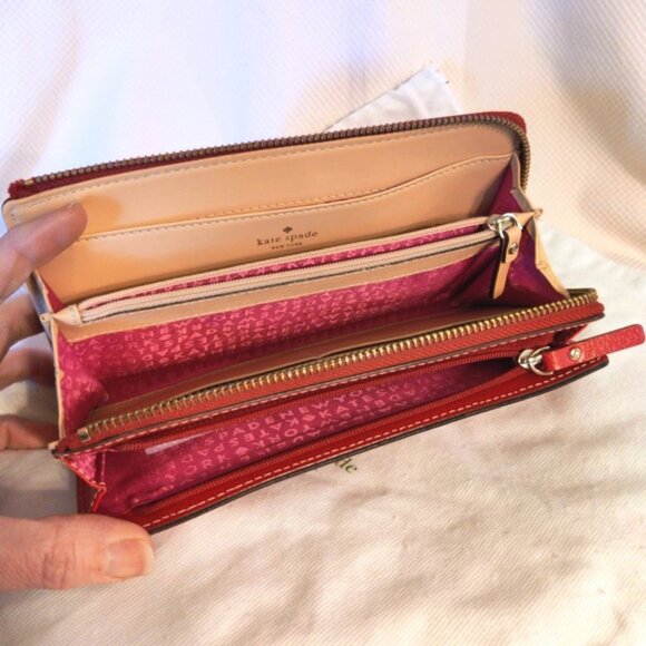 Kate Spade Pebbled Leather Wellesley Layton Wallet Wristlet in Pill Box Red, EUC - Picture 8 of 10